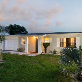 Hook, Line & Leisure: Lakefront Gem w/ Porch!