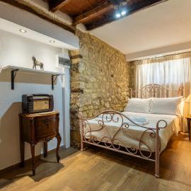 Stefanos House، فندق في أفيتوس