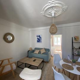 Bel appartement de charme dans le centre de Quimper, hotel u gradu 'Quimper'