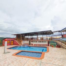 Finca Bella Vista con Salón Piscina Jacuzzi y Vista Panorámica