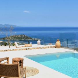 Thelxi's Suite I - Brand New Seaview Suite!