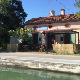 La Maison d'Ecluse No17 - Chambres d'hôtes, hotel di Castelsarrasin