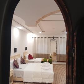 Riad Portofino Guest House and Restaurant Dades, hotel sa Imdiazene