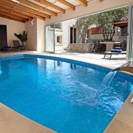 PORTO VISTA Holiday Home with pool - Bol Center, hotel v destinaci Bol