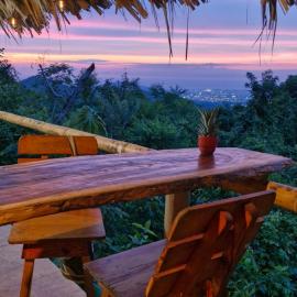 Ecologic Mountain Cabin, amazing view, hotel in Santa Marta