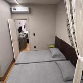 Apt novo no centro com garagem, ar condicionado, Ufla-Unilavras-Restaurantes-Padaria-Mercados
