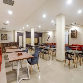 Capital O Divira Inn, hotel Dhanbádban
