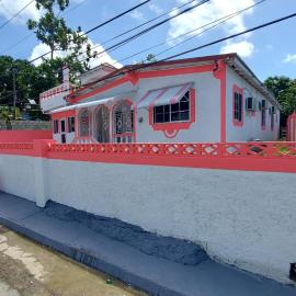 Holiday Rooms in Port Morant StThomas Jamaica, hotel en Port Morant