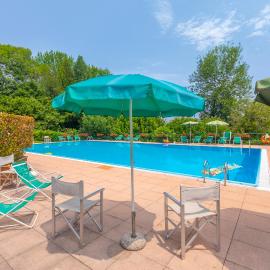 Oasi nel Parco - Hillside Home with Shared Pool - Happy Rentals: Gignese'de bir otel