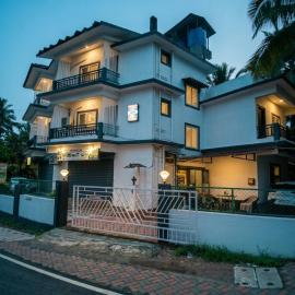 Shalom Heaven Homestay - 4 mins to Candolim Beach, hotel in Candolim