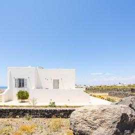 Assyr A - Santorini Cozy Cycladic Retreat