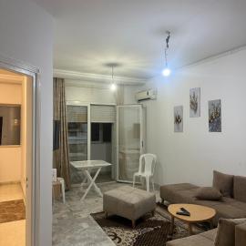 Cozy Apartment in Tunis Central, hotel u gradu Arijana