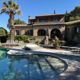 Maison Augustin provence Alpilles Luberon โรงแรมในกาวายง