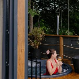 Okno na Beskidy -domek NIEBO z balią , sauną i niesamowitym widokiem na góry, hotel a Maków Podhalański