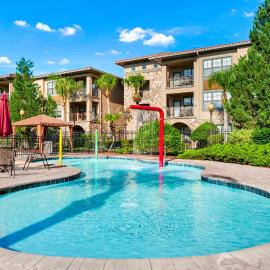 Bella Piazza Resort Condo Near Disney Orlando 3 Bed 3 Bath , Pool & Hot Tub !
