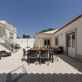 Cantinho da Baleia, hotel in Atouguia da Baleia
