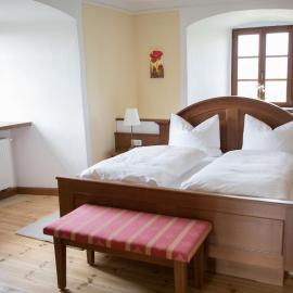 Burgappartement - Herrenhaus Ein Platz im Grünen