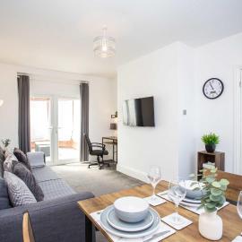 Vacant Nests Spacious 3BR house Free parking