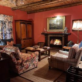 Cape country home in the Heritage Quarter, hotel in Swellendam