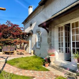 charmante maison dans le Morvan, hotel in Lormes