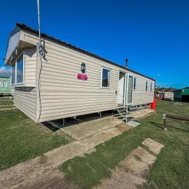 Superb 8 Berth Caravan At St Osyth Beach, Essex Ref 28001G