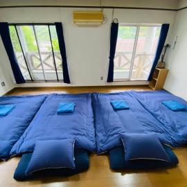 Guest House 楽風, hotel a Anan