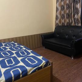 Ahmed Lodge, hotel 