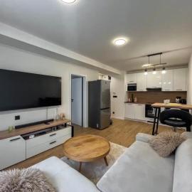 Center Apartment - Free Private Parking, hotel a Košice