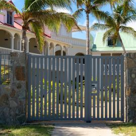 Blue Alamanda 2BR with beach view in Orient Bay