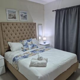 Apartamento con piscina cerca aeropuerto y playa