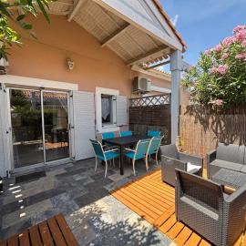 Janislove34 Maison 1 Chambre avec accès piscine dans résidence à Palavas les flots, hotel in Palavas-les-Flots
