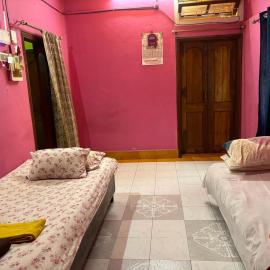 Real City Homestay, hotell i Guwahati