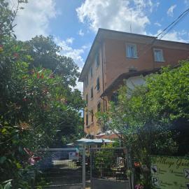 Albergo Ristorante Guidi – hotel w mieście Pistoia