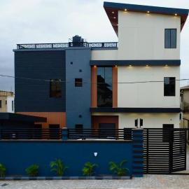 The Crest Triplex