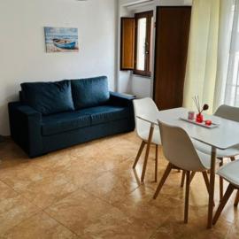 SwordFish Tiny House, hotel in Peniche