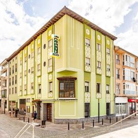 Pension Monteverde, hotel v destinácii Cangas de Onís