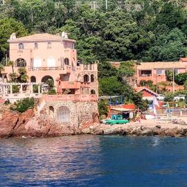 Villa de prestige en bord de mer dans la baie de Cannes, hotel in Théoule-sur-Mer