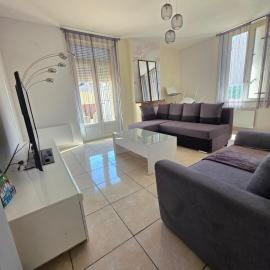 Charmant appartement avec terrasse