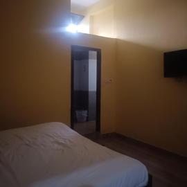 Shivalik restaurent and hotel, Hotel in Kālādhūngi
