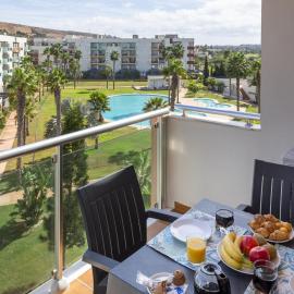 AlmeriaSuite Palm Beach Pool & Golf Apartments – hotel w mieście El Ejido