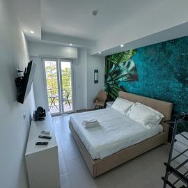 Beach House - Affittacamere Paola, hotel a Paola
