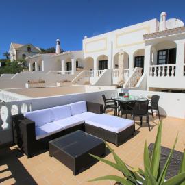 Charming Vila Van Gogh, hotel in Luz