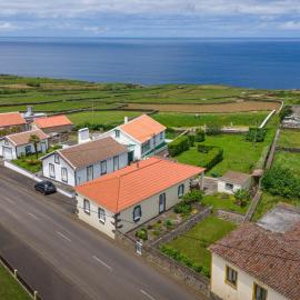 Terceira Horizon Retreat by Seewest、Altaresのホテル
