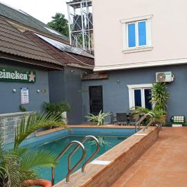 Clover Apartments and suites, hotel in Abuja