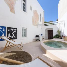 Iskana House, hotel en Kampos