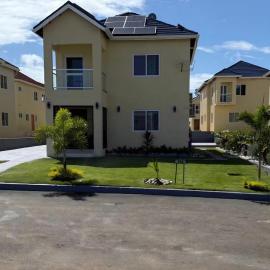 Teika World, hotelli kohteessa Eltham