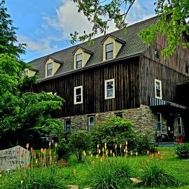 The Cortina Inn