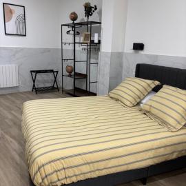 URDAIHOME SUITES & BIKEs, hotel in Guernica y Luno