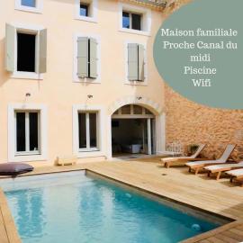 L'Authentique, maison de village avec piscine 12 personnes