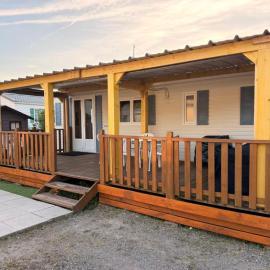 Bungalow à la mer, hotel in Villeneuve-en-Retz